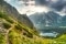 Gebirgslandschaft mit See und Wiesen